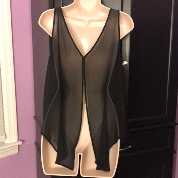 BCBG open back top - Picture 2 of 2